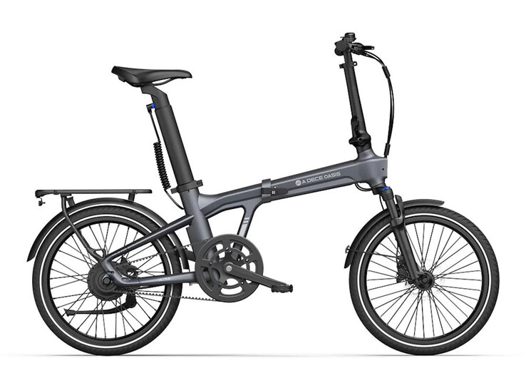 Das klappbare E-Bike kommt gleich mit Gepäckträger und Zubehör