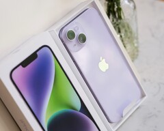 Das iPhone 15 soll eine deutlich bessere 48 MP Hauptkamera erhalten. (Bild: Thai Nguyen)