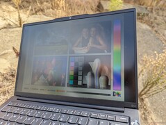 Im Freien bei Sonnenlicht