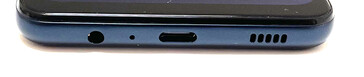 Unten: 3,5mm-Audioport, Mikrofon, USB-C-Anschluss, Lautsprecher