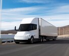 Tesla beginnt mit der Serien-Auslieferung des Semi am Standort Sparks, Nevada. (Quelle: Tesla)