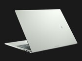 Das Asus Zenbook S 13 OLED bietet dank AMD Ryzen 6000 eine brauchbare CPU- und GPU-Performance. (Bild: Asus)