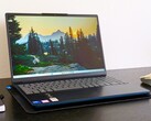 Ryzen 7 und eine 1-TB-SSD: Das Lenovo IdeaPad Slim 3 15ARP10 ist baugleich mit dem hier abgebildeten Intel-Schwestermodell (Bild: Allen Ngo).