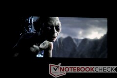 Der Kontrast ist gut, besonders in dunkleren Bereichen wie bei Gollums Gesicht. Für HDR-Inhalte ist er jedoch etwas zu gering. (Bild: TLotR: The Return of the King)