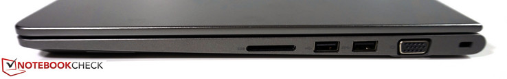Rechte Seite: SD-Kartenleser, 1x USB 2.0, 1x USB 3.0, VGA, Kensington Lock