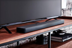 Die kompakte Bose Soundbar 500 ist aktuell zum verlockenden Angebotspreis erhältlich (Bild: Bose)