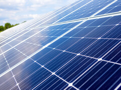 Solarpanele der LEAG in Welzow (Wjelcej) in der Niederlausitz (Symbolbild). (Bild: Lausitzer Energie AG)