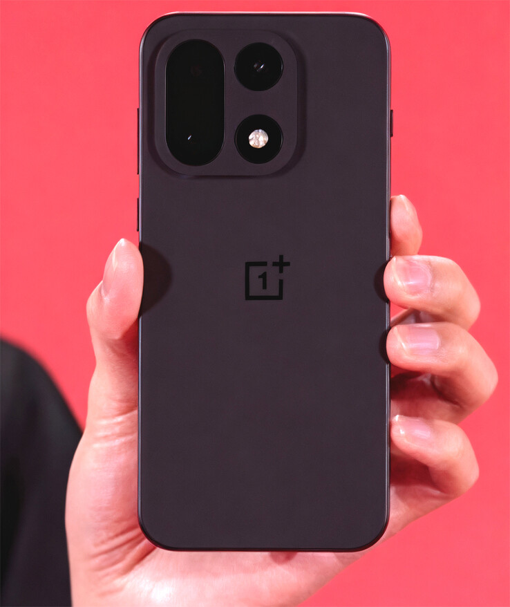 Das rückseitige Design des OnePlus 15 (Bildquelle: Qualcomm via Digital Chat Station)