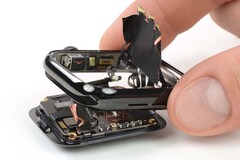 Im Inneren der Apple Watch Series 5 verstecken sich einige Überraschungen. (Bild: iFixit)