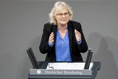 Die deutsche Bundesjustizministerin Christine Lambrecht (SPD) (Quelle: Christoph Soeder/ DPA)