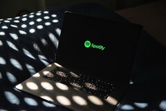 Spotify Premium kostet jetzt 12,99 Euro pro Monat. (Bildquelle: Thibault Penin)