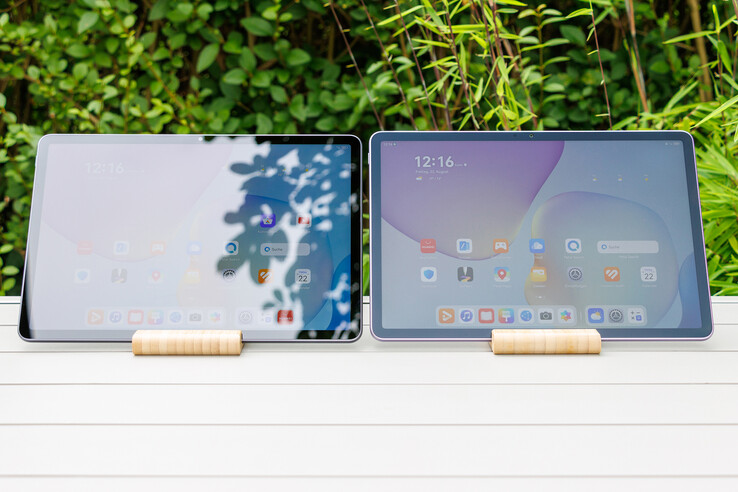 Das MatePad 11.5 ohne und mit PaperMatte-Display (von links).