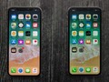 Das OLED-Display links ist deutlich heller, kontrastreicher und farbenprächtiger als das LCD im iPhone X rechts. (Bild: iFixit)