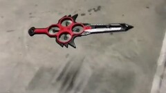 Aufnahme des Schwertes, während es in der Luft schwebt (Bildquelle: Wooden-Journalist902 via Reddit, Screenshot)