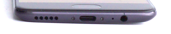 Unten: Lautsprecher, USB-C-Port, Mikrofon, 3,5mm-Audioanschluss