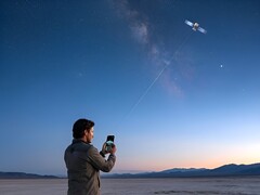 Das iPhone 18 Pro muss man potentiell gar nicht mehr in Richtung Satellit halten, um immer und überall online zu sein.