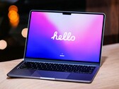 Die kontroverse Notch des MacBook Pro soll in wenigen Stunden Geschichte sein.