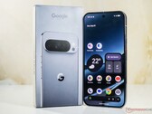 Das Google Pixel 10 Pro XL bietet endlich ein augenfreundlicheres Display. (Bildquelle: Notebookcheck)