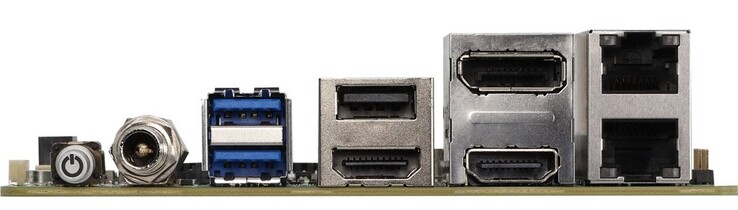 DisplayPort, HDMI, zweimal Ethernet und mehrmals USB stehen bereit (Bildquelle: Aaeon)
