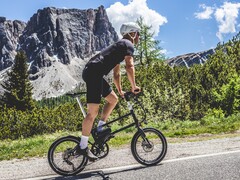 Das Vello VIA+ erscheint in zwei Versionen, hier als Tour-Version