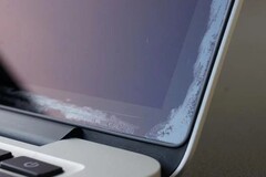 Auch auf einem MacBook Air mit Retina-Display sind nun die typischen &quot;Staingate&quot;-Flecken aufgetaucht.