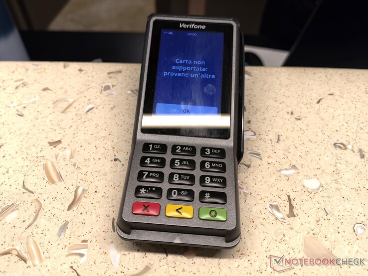 Ein Smartphone, das seit Monaten für kontaktloses Bezahlen benutzt wurde, funktioniert plötzlich nicht mehr.