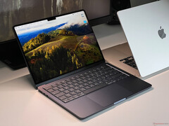 Apple MacBook Air 13 M3 im Test - Deutlich schneller und mit Wi-Fi 6E