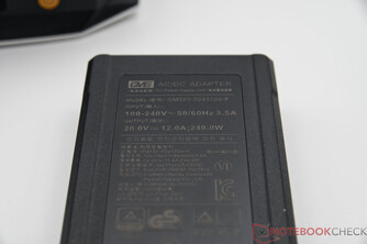 Netzteil (20 V; 12 A)