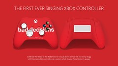 Microsoft präsentiert einen singenden Xbox-Controller featuring Benny Blanco, BTS und Snoop Dogg. (Bild: Microsoft)