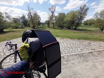 1 Modul flach, der Rest hängt zu einer Seite