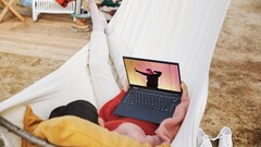 Das Lenovo Flex 5G bietet einen enorm schnellen Internetzugang, zumindest solange man 5G-Empfang hat. (Bild: Lenovo)