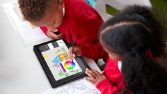 Das Acer TravelMate Spin B3 bietet eine ansprechende Ausstattung für jüngere Schüler. (Bild: Acer)