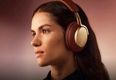 Die B&amp;W Px8 sind ab sofort auch in Rot mit Akzenten in Gold erhältlich. (Bild: Bowers &amp; Wilkins)
