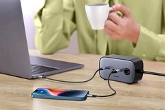 Die neue Steckdosenleiste Ugreen DigiNest Pro bietet auch vier USB-Anschlüsse. (Bild: Amazon)