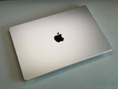 Apple MacBook Pro 16 M5 Max