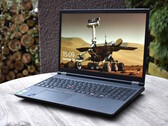 Test Lenovo ThinkPad P16 G1 Laptop: Leistungsstarke HX55-Workstation in neuem Design
