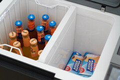 Trennung intern: Links gekühlt, rechts gefroren. (Foto: Andreas Sebayang/Notebookcheck.com)