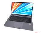 Honor MagicBook 16 2022 Laptop im Test - Guter Multimedia-Laptop mit zu schwachem Netzteil