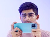 Realme demonstriert das Narzo 50 mit Video-Aufnahmen statt mit Echtzeit-Gameplay. (Bild: Realme)