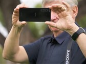 Profi-Photograph Nick Didlick freut sich über das Xperia 1 II, zumindest im Promo-Video von Sony.