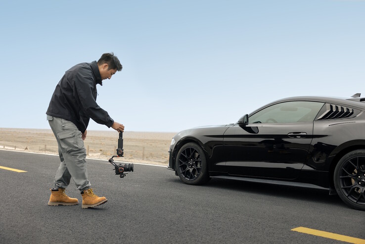 Trackt auch Autos, egal ob sich das Motiv bewegt oder der Creator (Bildquelle: Hohem)