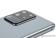 Nicht zu nah rangehen: Nicht alles am Galaxy S20 Ultra ist per Update aus der Welt zu schaffen.