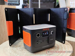 Mit der Explorer 300 Plus bietet auch Jackery nun eine kompakte Powerstation