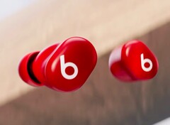 Die Beats Solo Buds werden in vier Farben angeboten, inklusive Rot. (Bild: Apple)