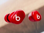 Die Beats Solo Buds werden in vier Farben angeboten, inklusive Rot. (Bild: Apple)