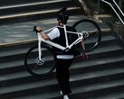 Roadlite:ON CF: Leichtes E-Bike mit Riemenantrieb
