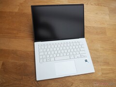 Das LG Gram 14 aus dem Vorjahr wird derzeit für nur 929 Euro angeboten. (Bild: LG)