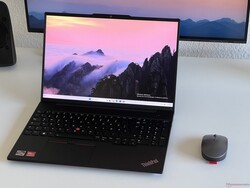 Im Test: Lenovo ThinkPad E16 G1 AMD. Testgerät zur Verfügung gestellt von: