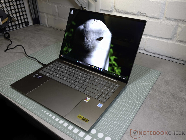 Acer Swift 16 AI OLED SF16-71T