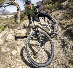 Canyon Neuron:ON CF 9: Neues, starkes E-Mountainbike